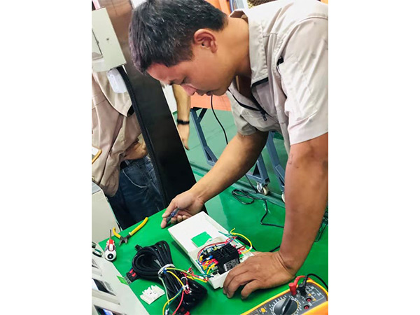 廣東潤東方環保空調工廠維修保養師傅技術培訓